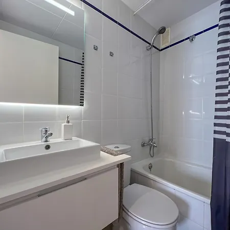 Vivalidays Yolanda - * Calella